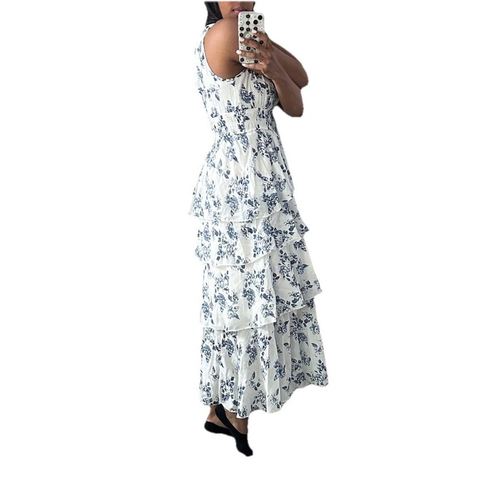Women's White And Blue Floral Dress size small Sleeveless - Picture 3 of 16
